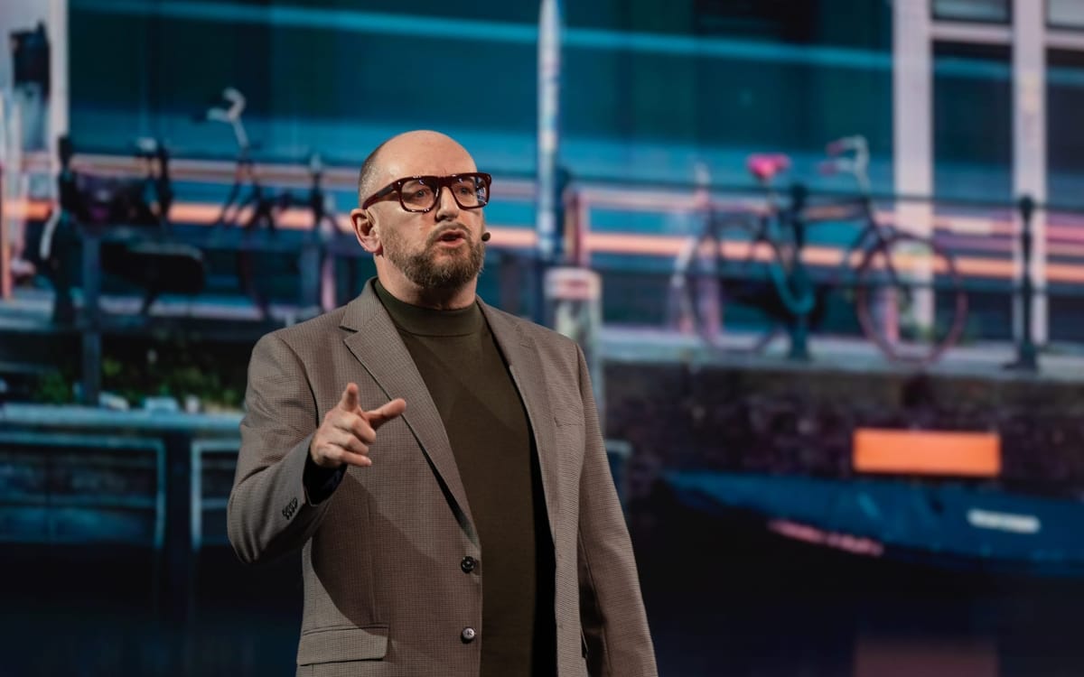 Cisco EMEA President Gordon Thomson on stage at the Cisco Live EMEA event in Amsterdam