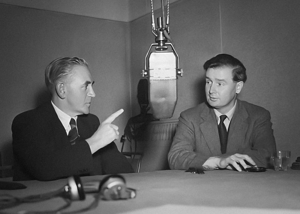 "Source available" vs "open source": no-SaaS tool triggers OSS definition debate